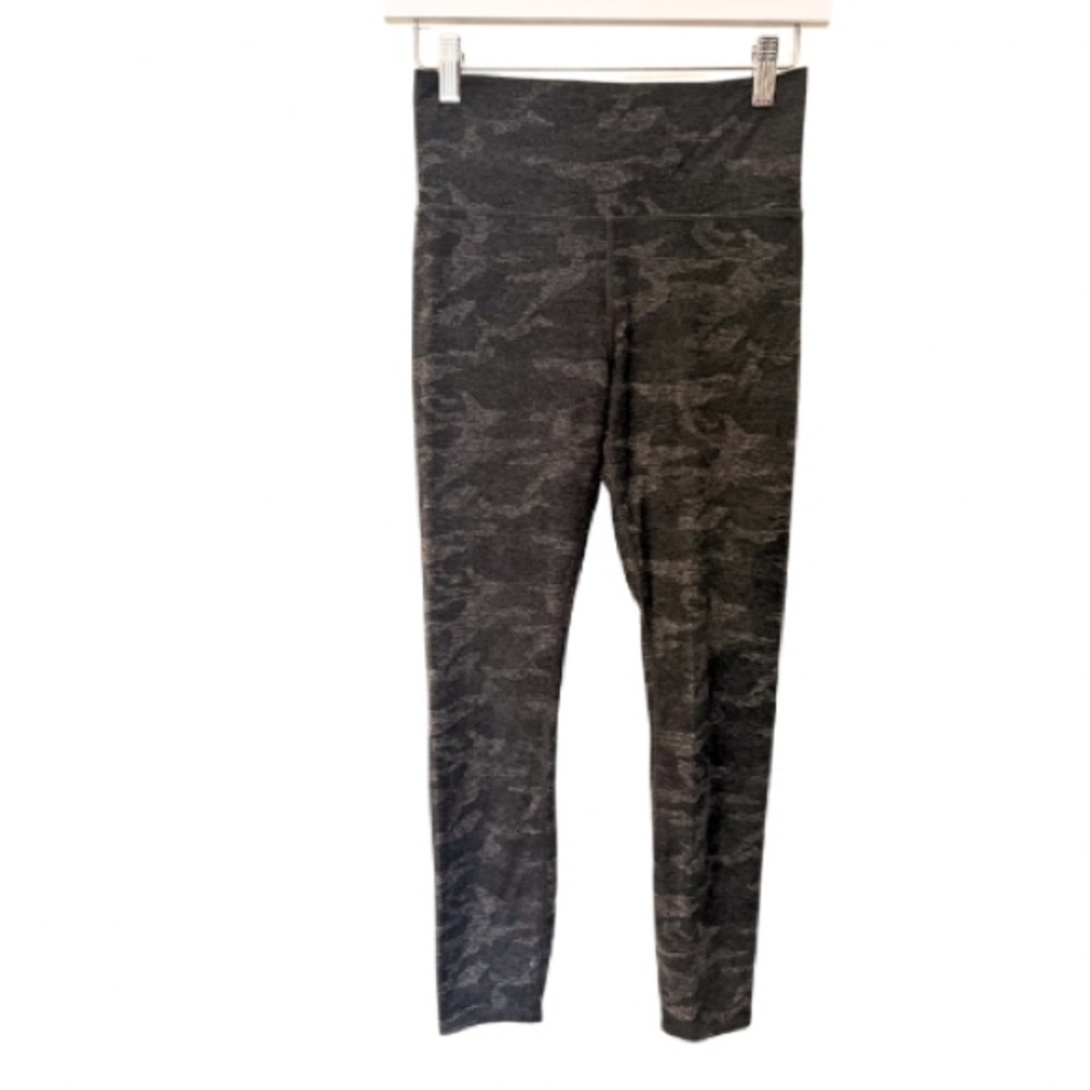 Vuori Dark Blue Leggings